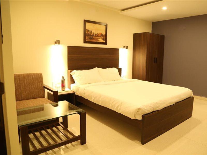 Hotel Metropolis Hubli Kültér fotó