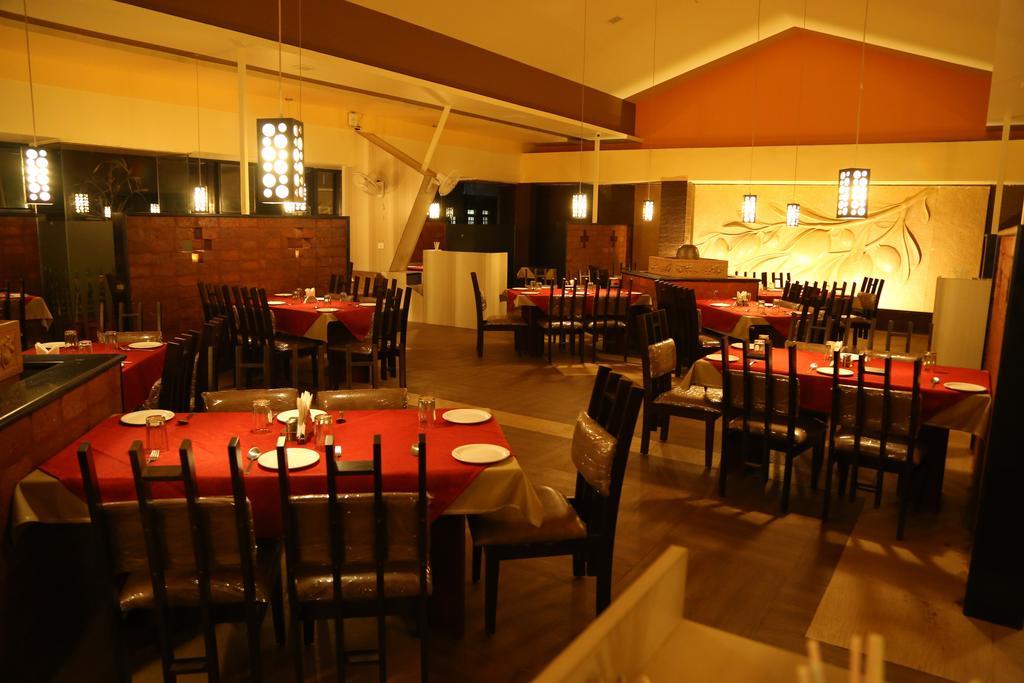Hotel Metropolis Hubli Kültér fotó
