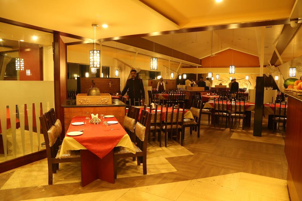 Hotel Metropolis Hubli Kültér fotó