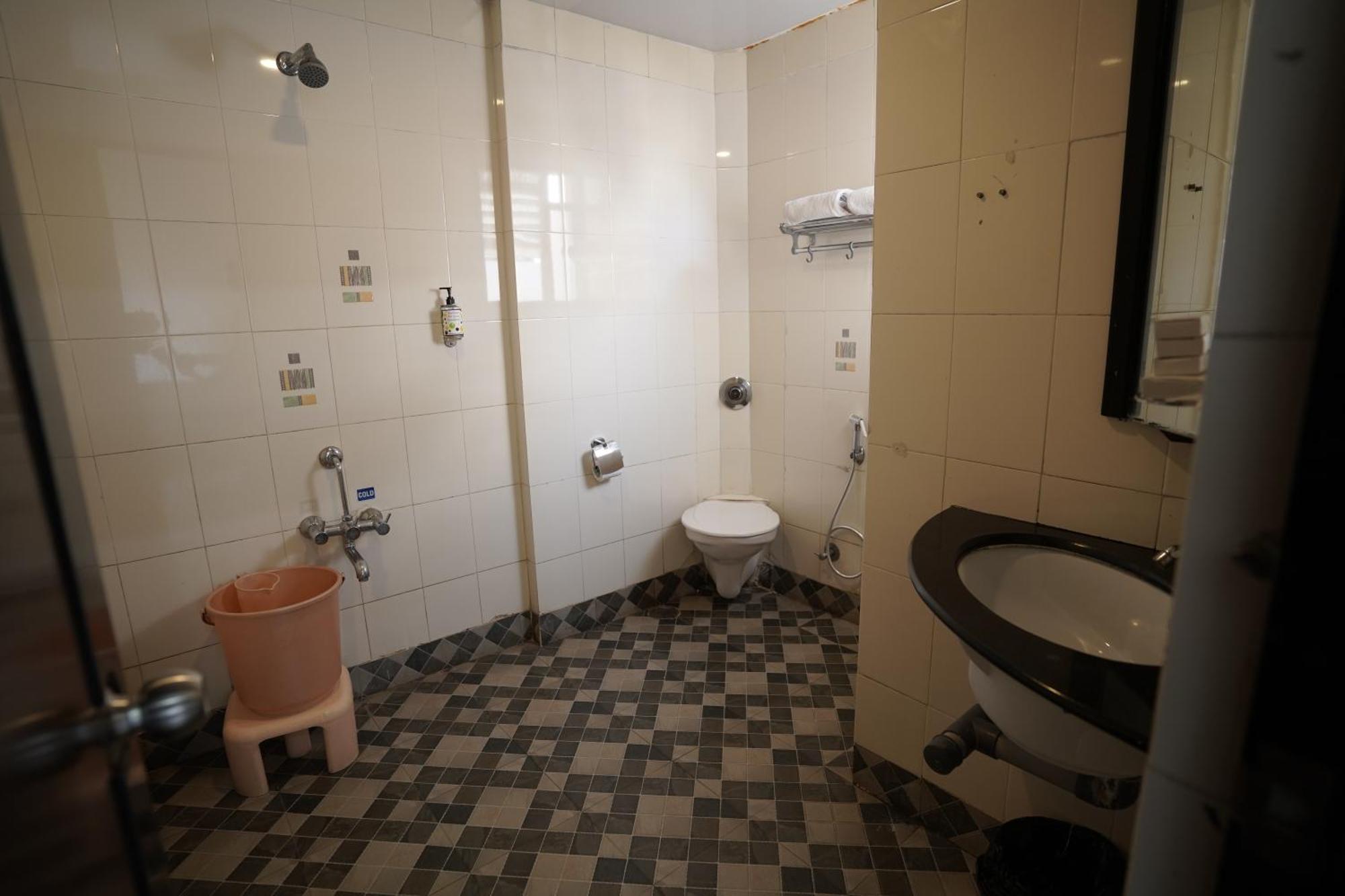 Hotel Metropolis Hubli Kültér fotó