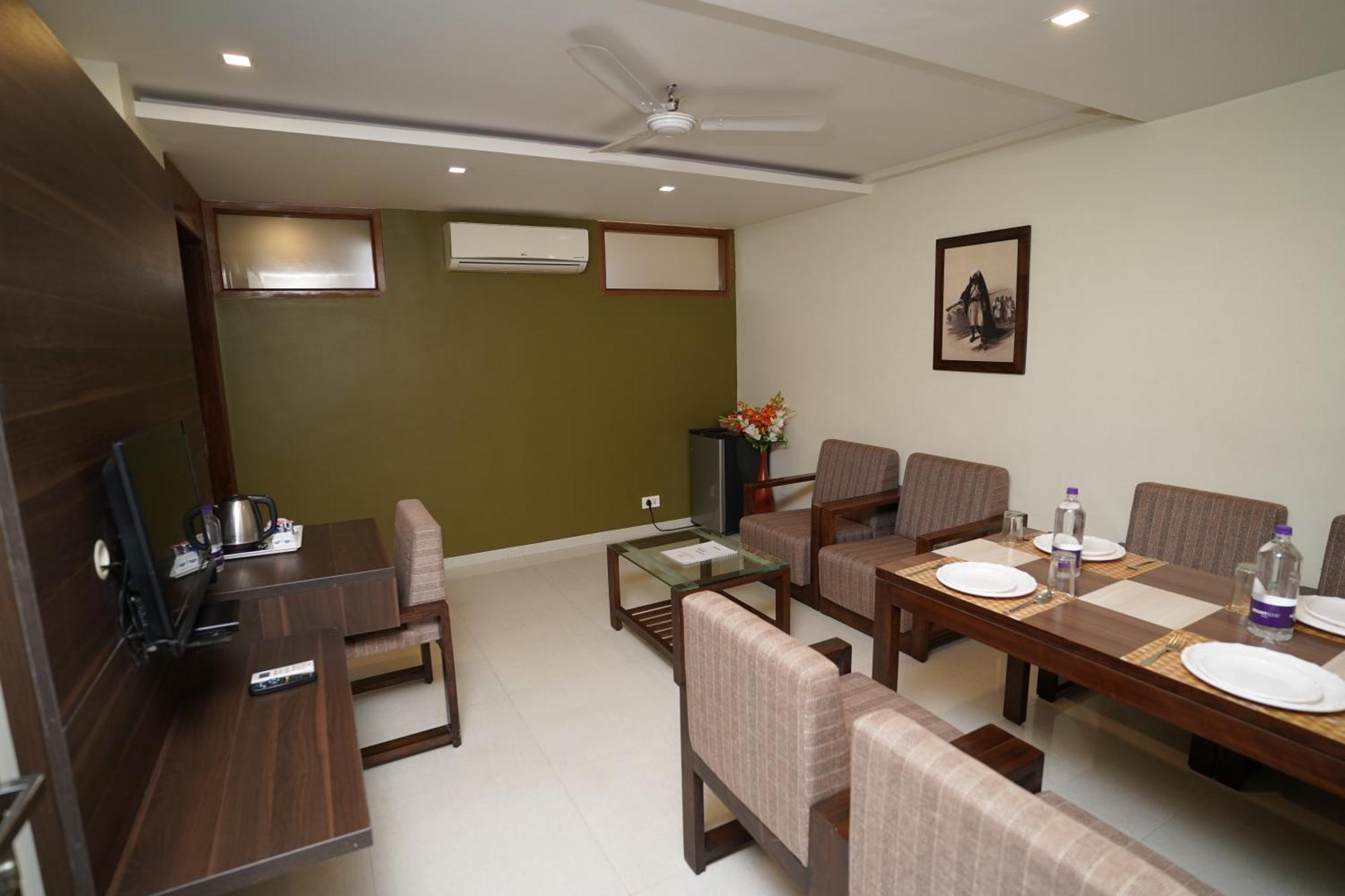 Hotel Metropolis Hubli Kültér fotó