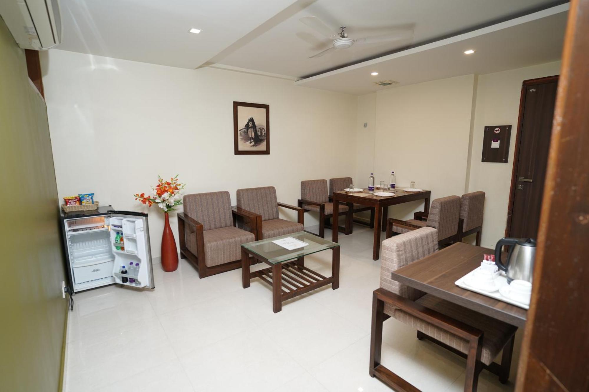 Hotel Metropolis Hubli Kültér fotó