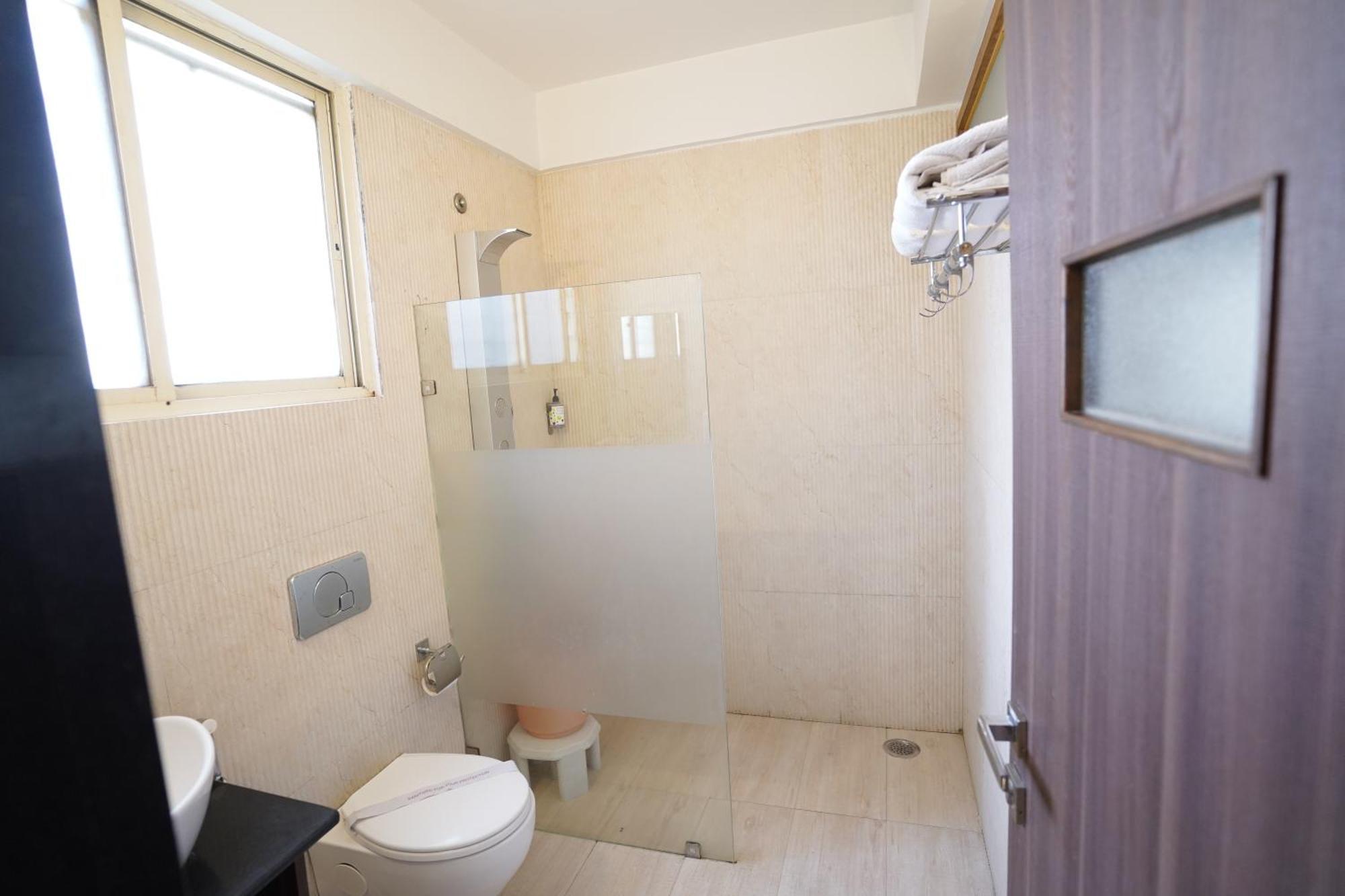 Hotel Metropolis Hubli Kültér fotó